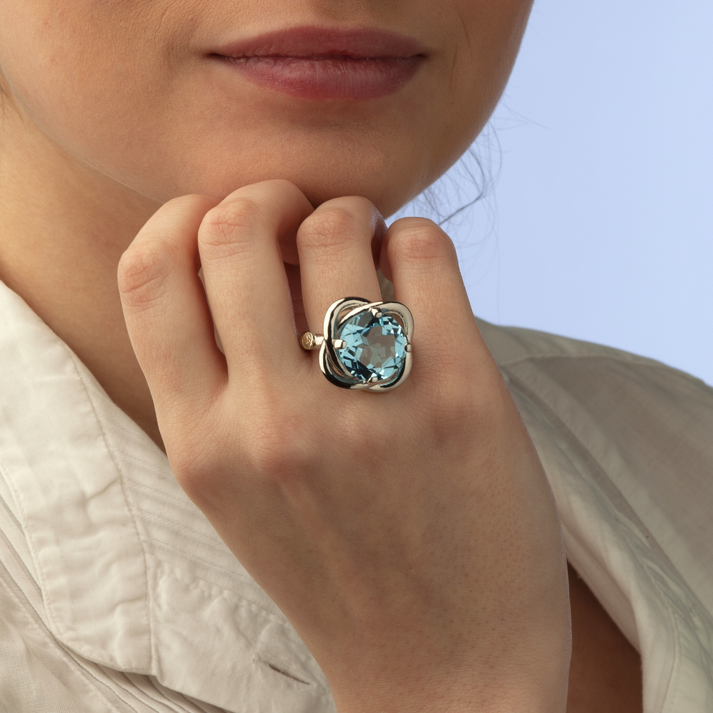 Small Love Now Ring in Silver and Natural Stone