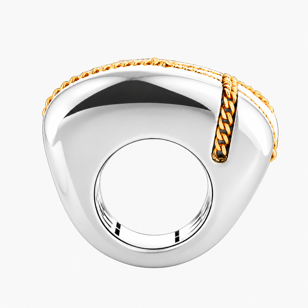 Large Chemin du Coer ring in silver and gold