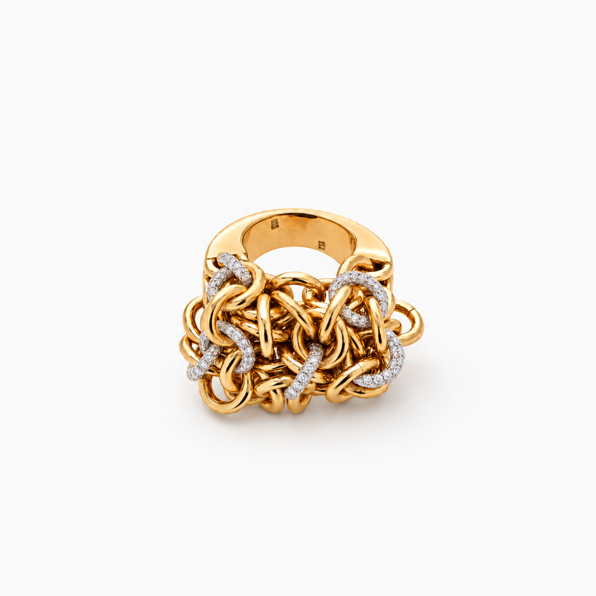 Plot Ring in Gold and Diamonds