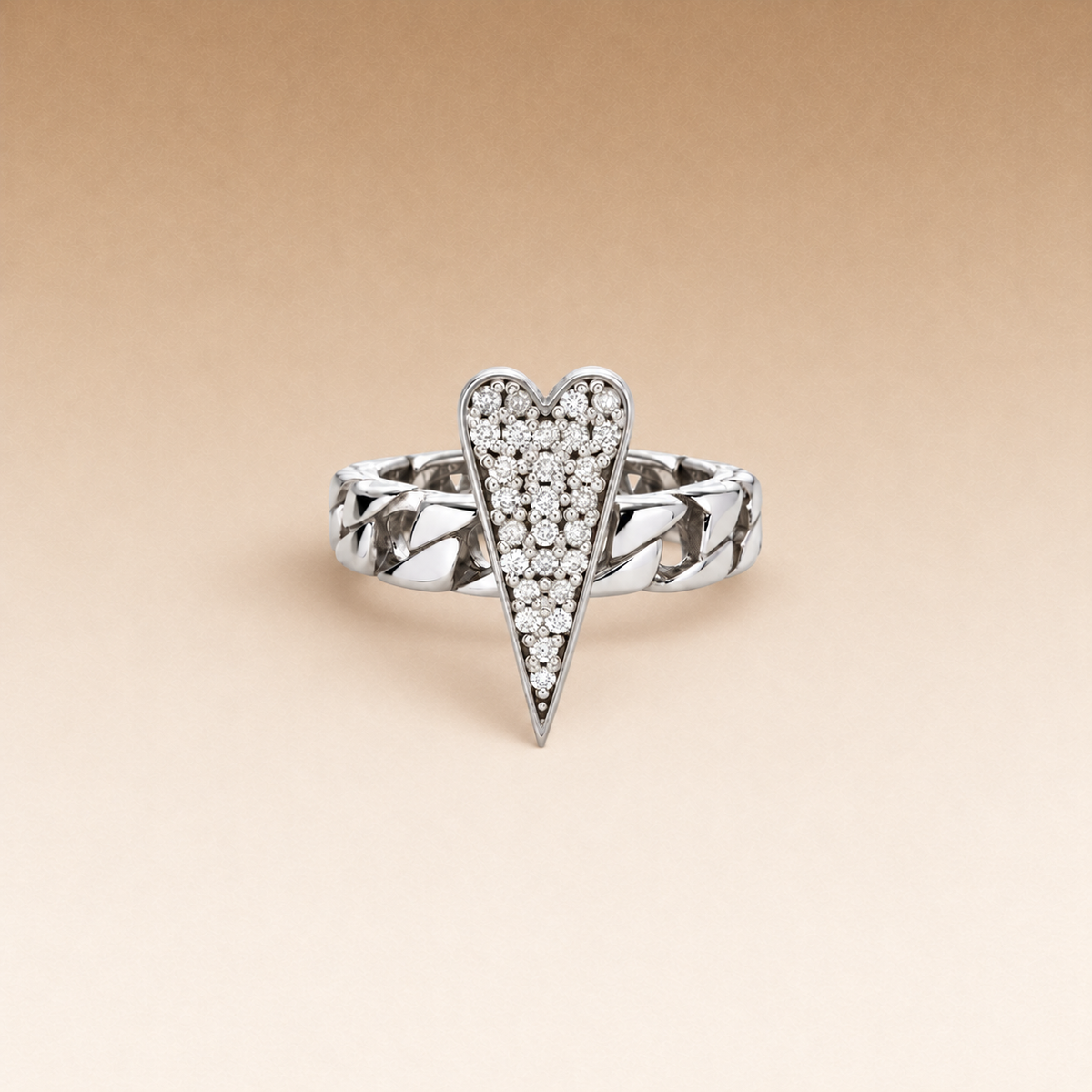 Shining Heart Ring in Silver and Diamonds