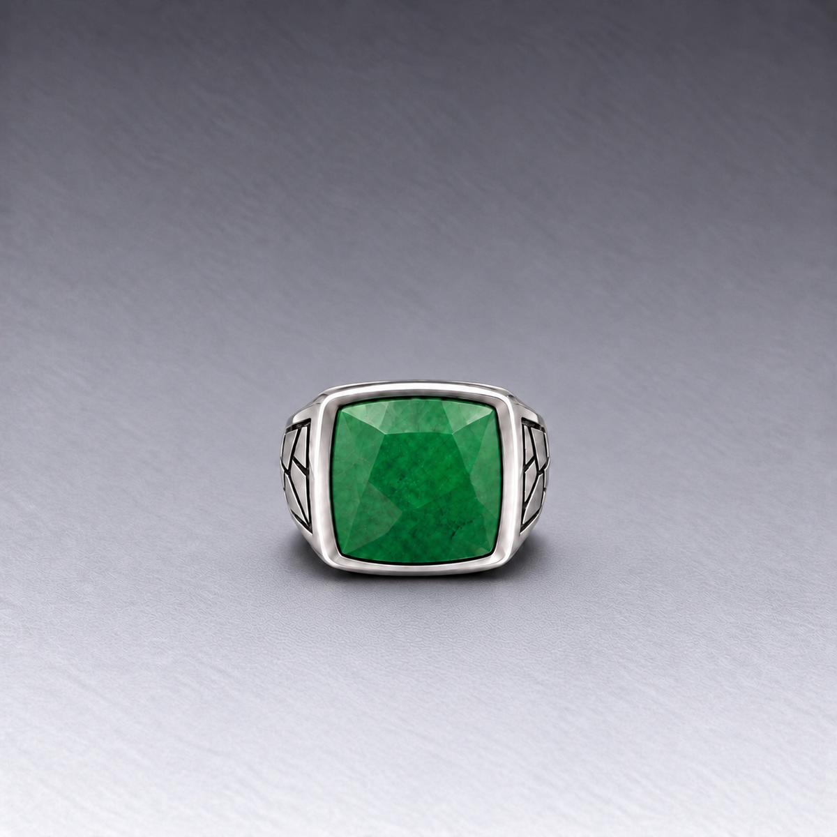Anillo Carisma Grabado en Plata y Piedra Natural