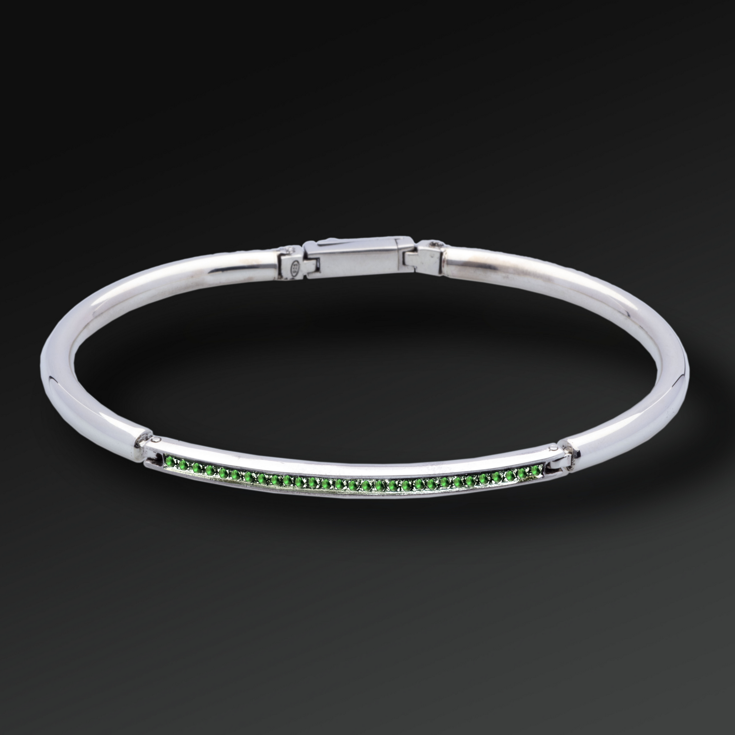 Bracciale Respect semi-rigido in Argento e Smeraldi