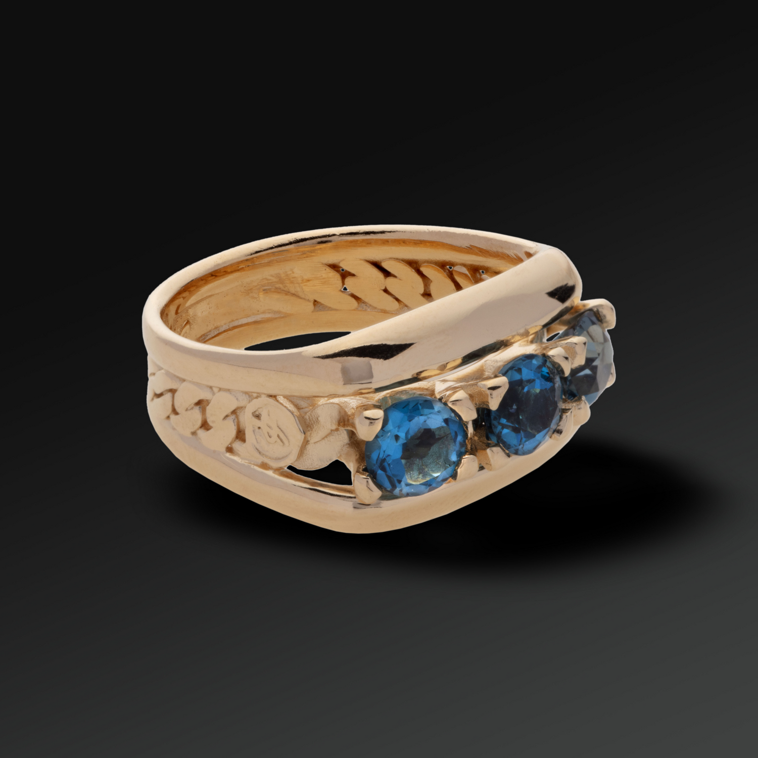 Anello Romance in Oro e Pietra Naturale