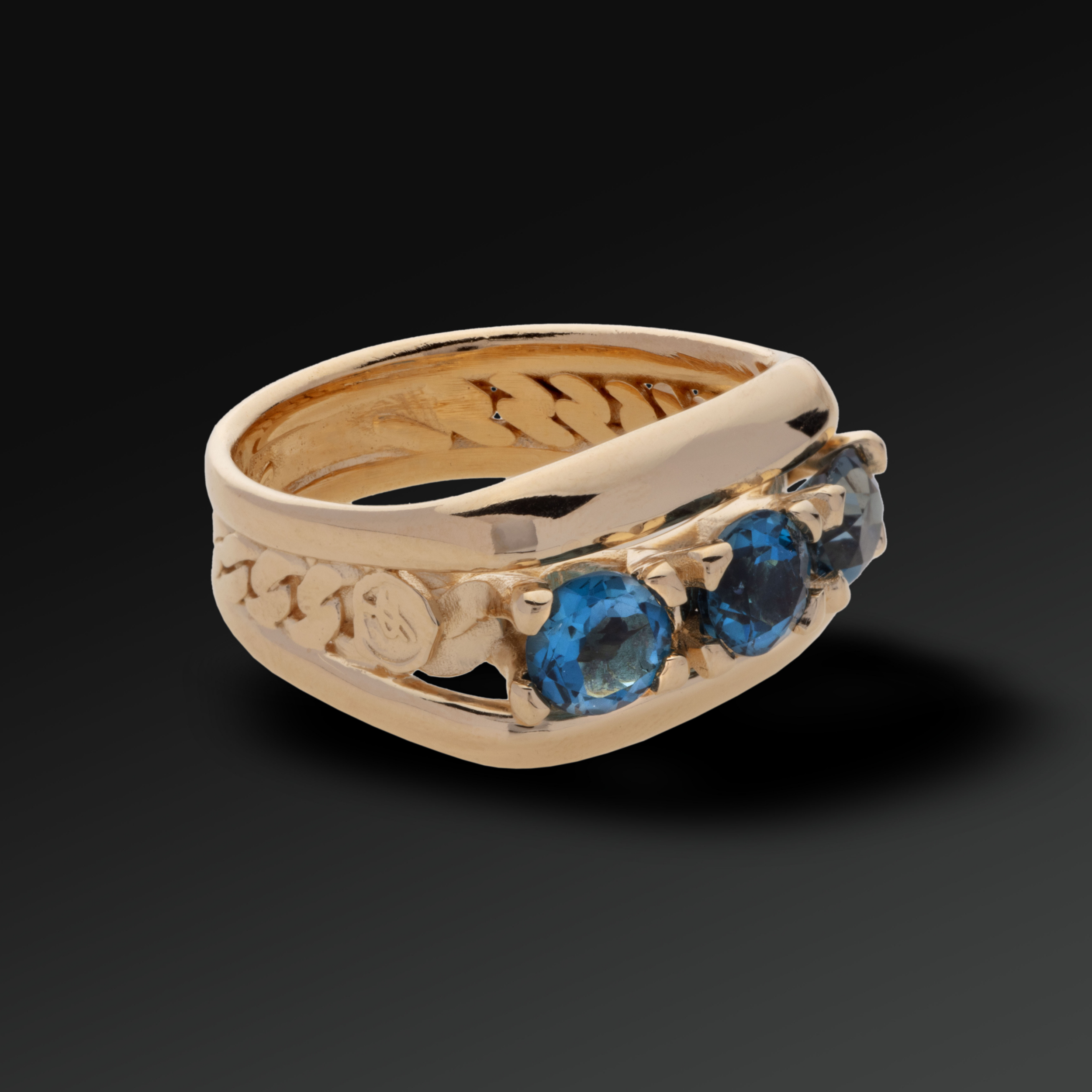 Anello Romance in Oro e Pietra Naturale